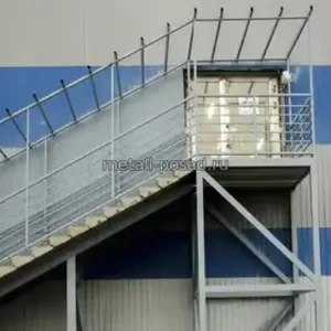 Строительство лестницы  и навеса  -3