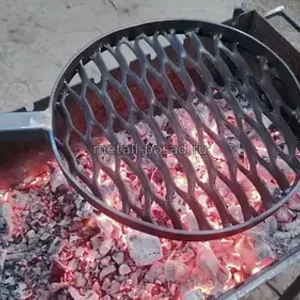 Мангал с подставкой-128